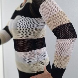 NWOT! Boston Proper Netted Top XS